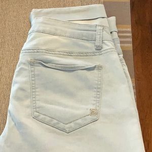Indigo Rein Bleached Crop jeans